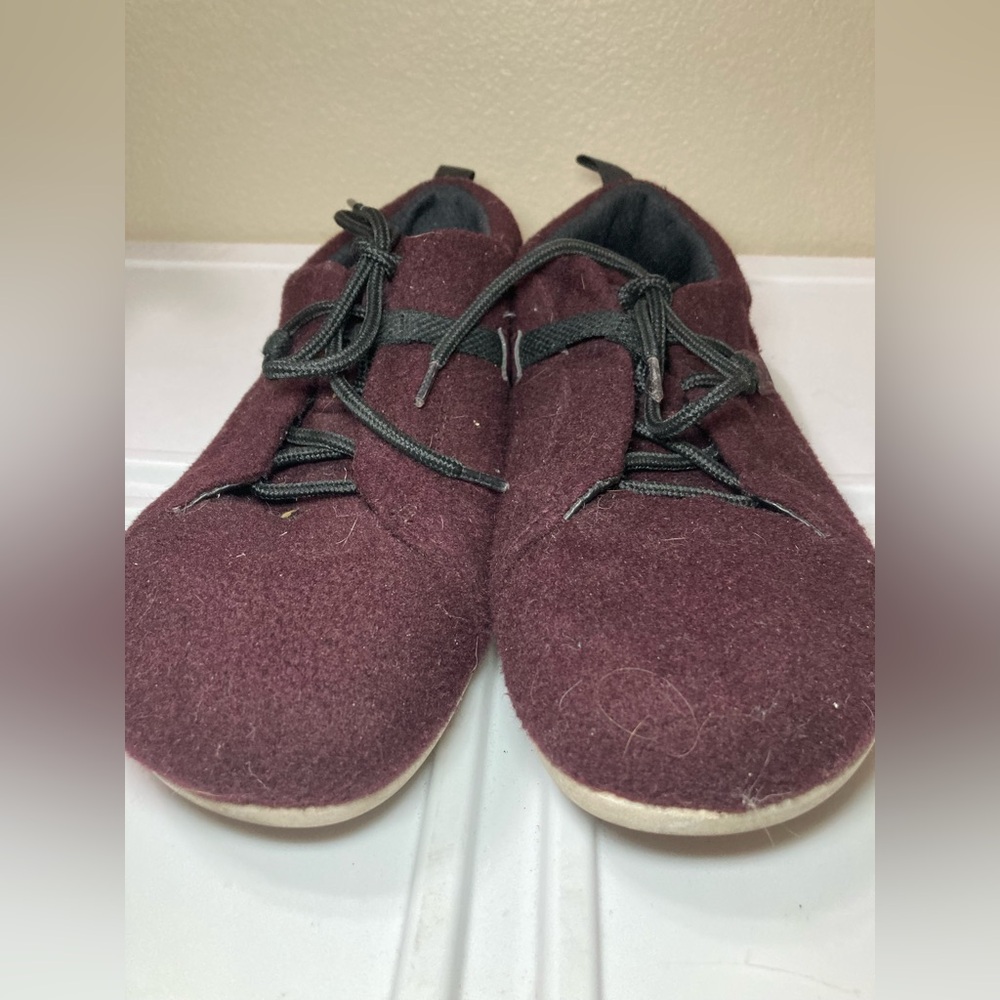 Xero Womens burgundy shoes! - Picture 2 of 12